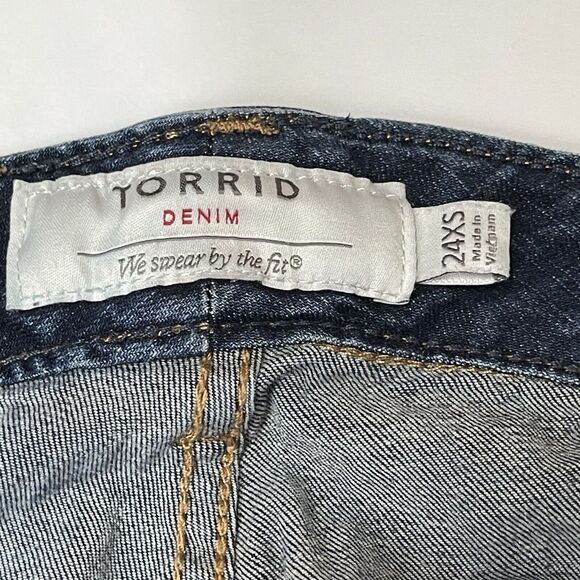 Torrid Jeans Womens 24XS Short Petite Blue Boot Cut Dark Wash High Rise Preppy - Picture 10 of 15